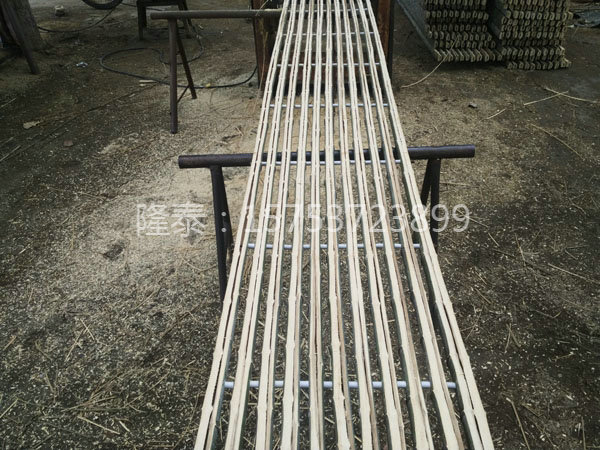 竹羊床（漏糞板）